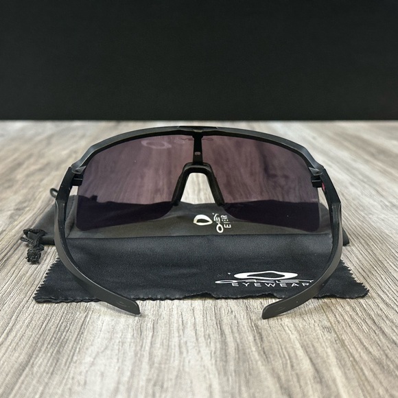 Oakley Sutro Lite Matte Black Frame PRIZM Lens Road Sunglasses Pre Owned - Picture 4 of 14